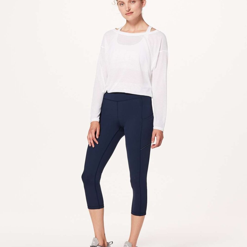 LULULEMON Speed Up Crop 21" True Navy Pant Leggings Size 6 LIKE NEW EUC